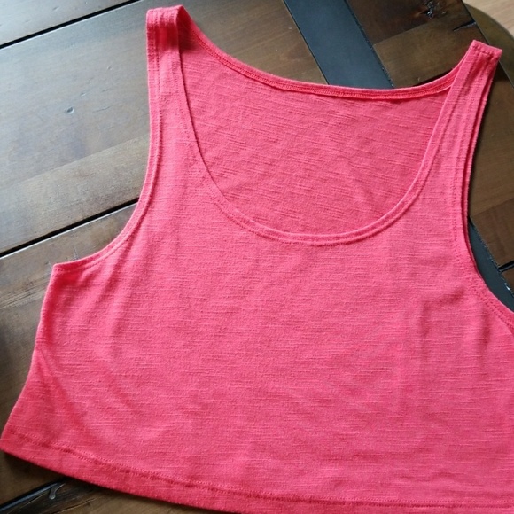 Tops - Bright Crop Top